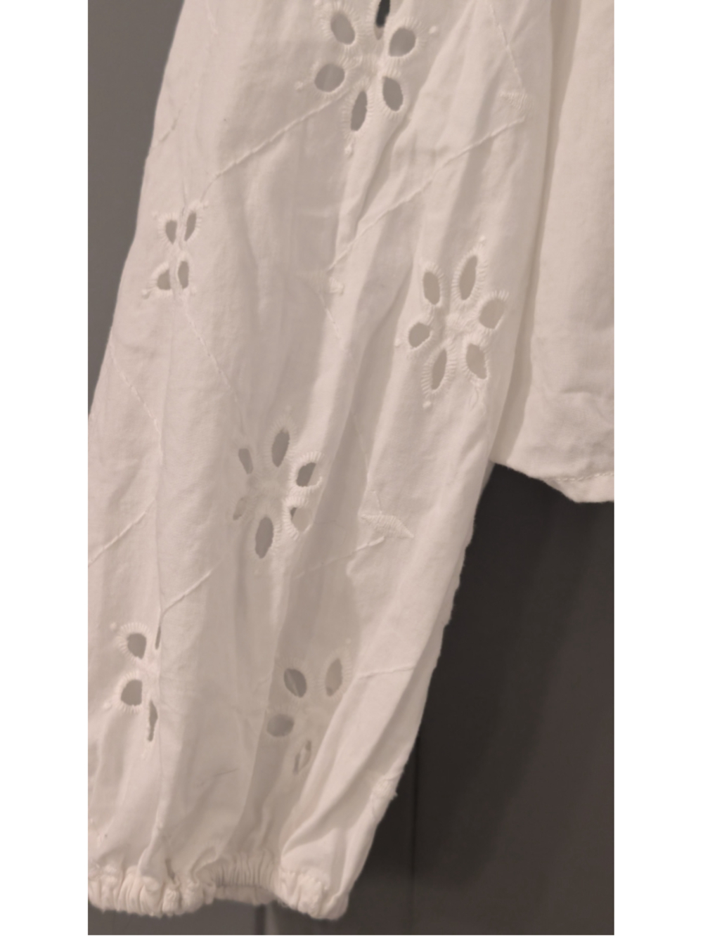 Women's Zara White Eyelet Embroidered Blouse Size S - Picture 3 of 10